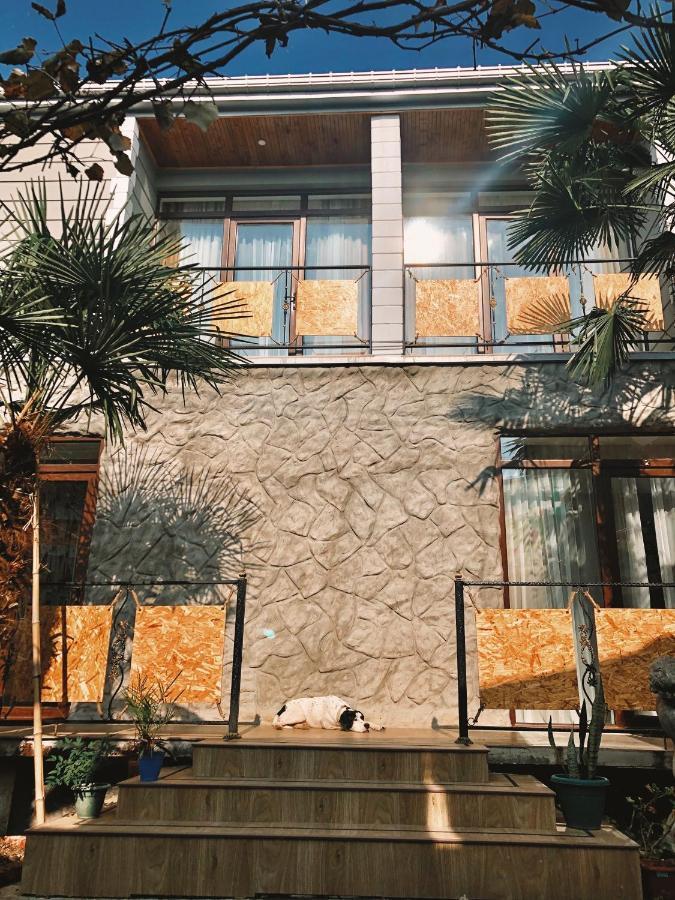 Papillon Daire Chakvi Dış mekan fotoğraf